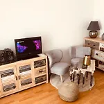 Moskevska Apartment With Terrace & Great Location Near The Centre