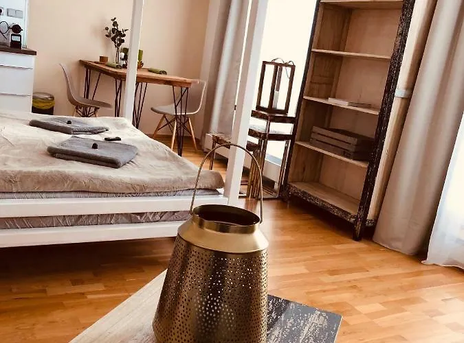 Moskevska Apartment With Terrace & Great Location Near The Centre